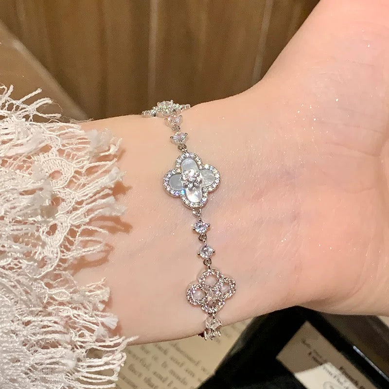 NorLine - Clover Bracelet (83% OFF TODAY ONLY)